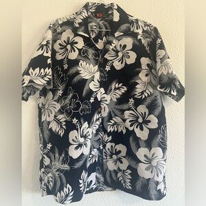 Men's Black Floral Short-Sleeve Button-Down Shirt